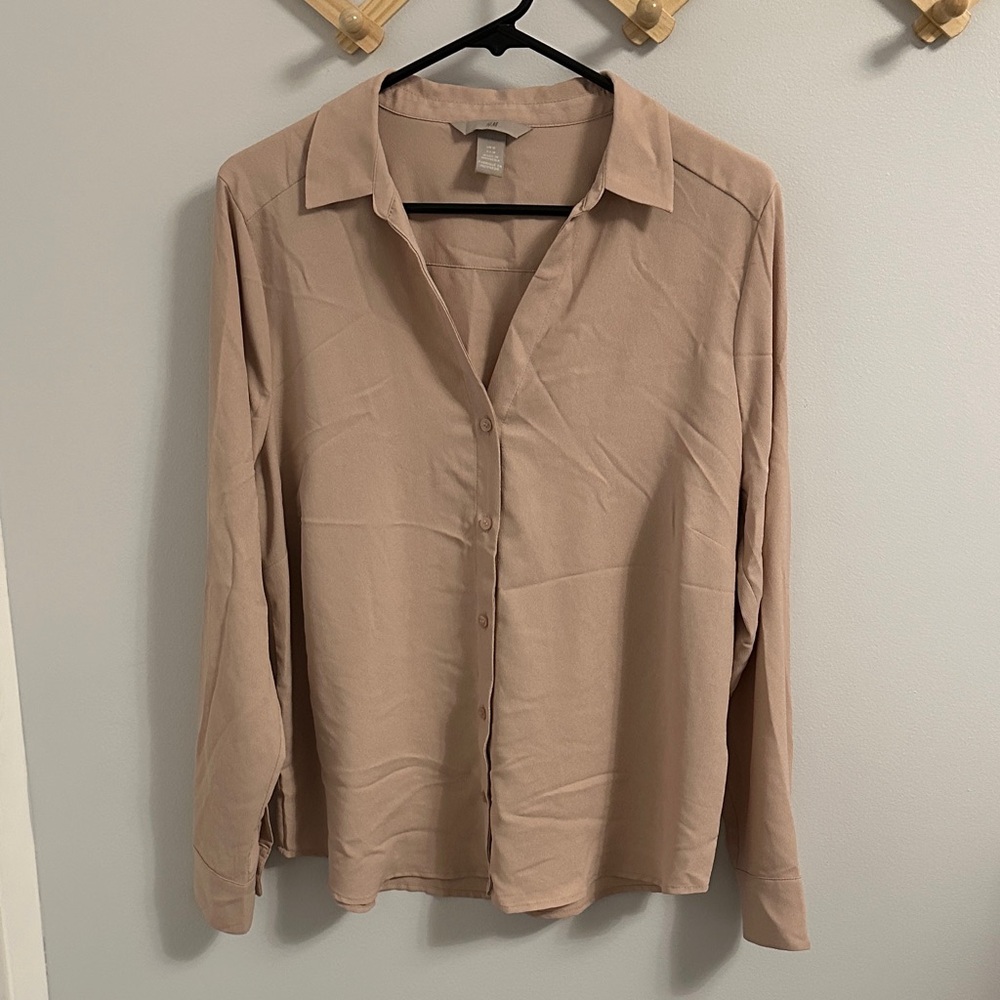 H&M Women's Pink/Beige Button Down Shirt
